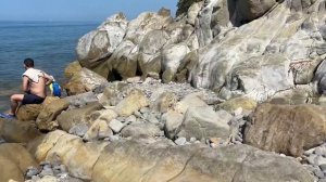 Прасковеевка пляж. Скала Парус. Цены на шашлык. Видеообзор.