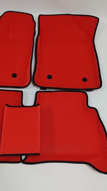 Коврики EVA в Geely Tugella (2019—2025) красного цвета