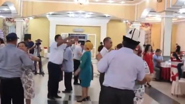 мурзаев маматкадыр кафе 8 смотреть онлайн