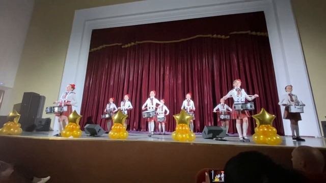 Ансамбль барабанщиц