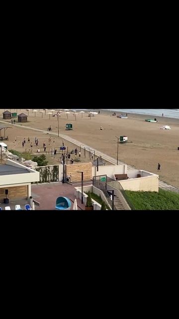 Выглянул в 6ть утра из окна отеля в Дагестане и офигел! #дагестан #кавказ #спорт #каспийск #утро смотреть онлайн