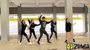 🎶 Husnn hai suhana - Chandana dixit ft abhijeet battacharya | ZUMBA | Dance Fitness