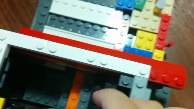 Самодельный дом Lego. Обзор смотреть онлайн