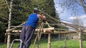 Шалаш в лесу, своими руками!