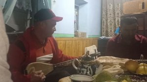 Кош мемурдам намедидам гами бемодари . Шавкати Замон.