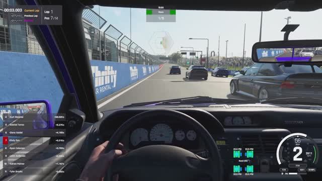 Assetto Corsa EVO. Учу трассу Mount Panorama GP с ботами.