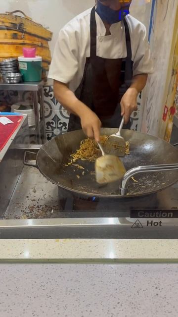 Это очень вкусно! Ели не один раз это блюдо. А Вы любите пробовать что новое в еде?#куалалумпур