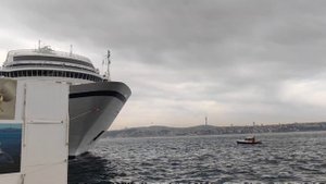 Стамбул в марте.От долмабахче к мосту и площади Таксим