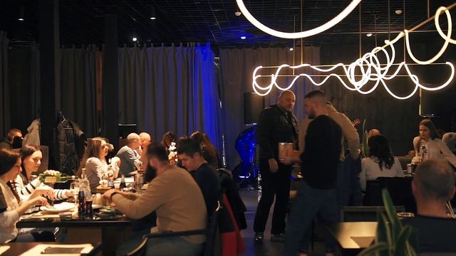 Ресторан Чертверта вежа смотреть онлайн