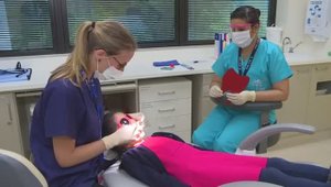 At the dentist У стоматолога