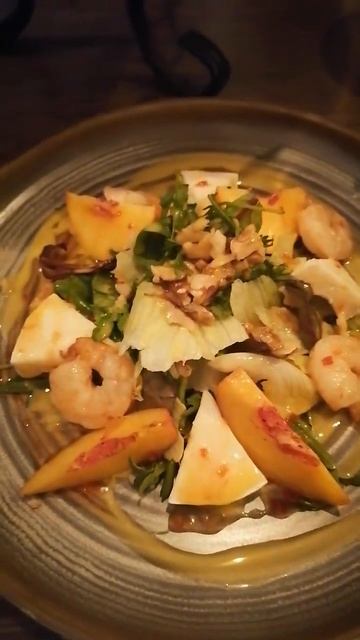 ВКУСНЫЙ УЖИН В РЕСТОРАНЕ🔥 смотреть онлайн