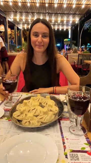 Алушта. В одном грузинском ресторане Старик Хинкалыч // КРЫМ сентябрь 2023 смотреть онлайн