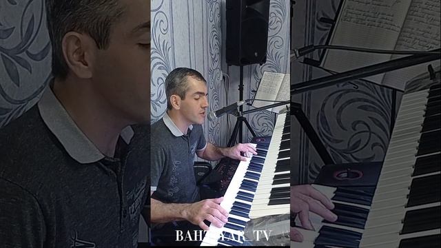 Песня:Cavanligim под исполнением Бахтияр Хейсулов🎹🎤 канал: BAHTIYAR_TV🎤🎼🎹 смотреть онлайн
