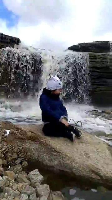 Водопад в Зеренди смотреть онлайн