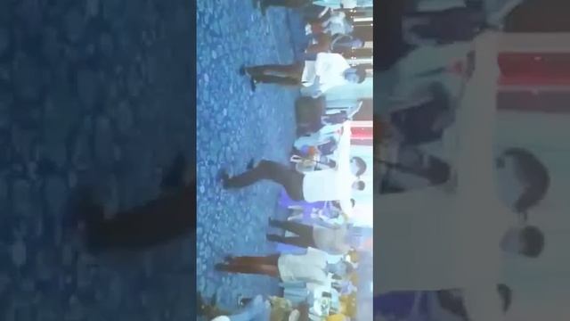 Азеры зажигают в бурном смотреть онлайн