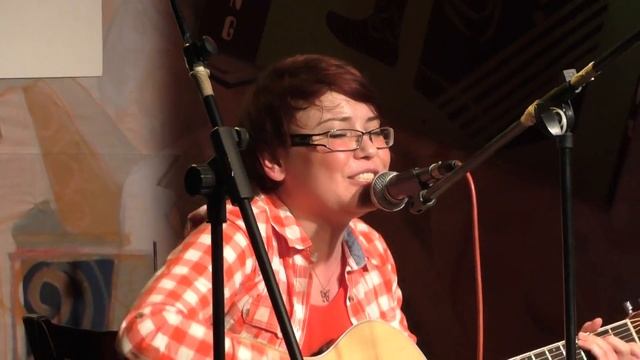 Юлия Фетисова - Икар @ Арт-кафе "С утра" 02.02.2015