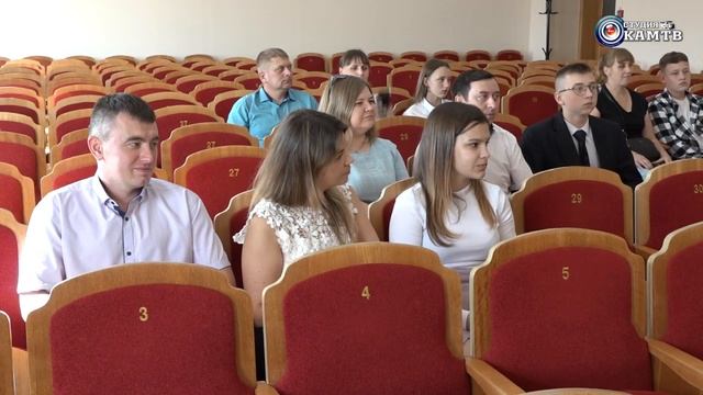 Вручение паспортов в честь Дня народов Среднего Урала