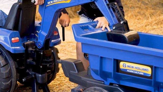 New Holland T8 KOPARKA Traktor na pedałyz łyżką i przyczepą wywrotką w stadninie Falk 3090W BACKHOE