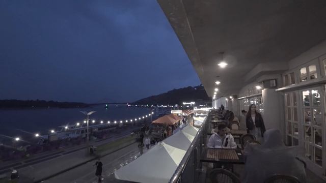 Поштова площа в Києві та Бухта. Вид з Fairmont Grand Hotel Kyiv. Прогулянка в 4К смотреть онлайн