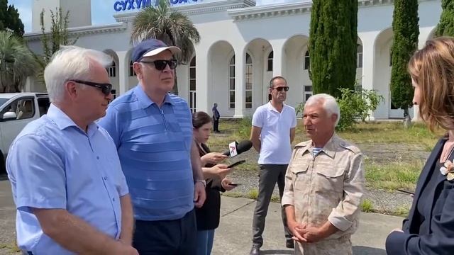 Аслан Бжания и Игорь Маслов посетили аэропорт «Бабушера» смотреть онлайн