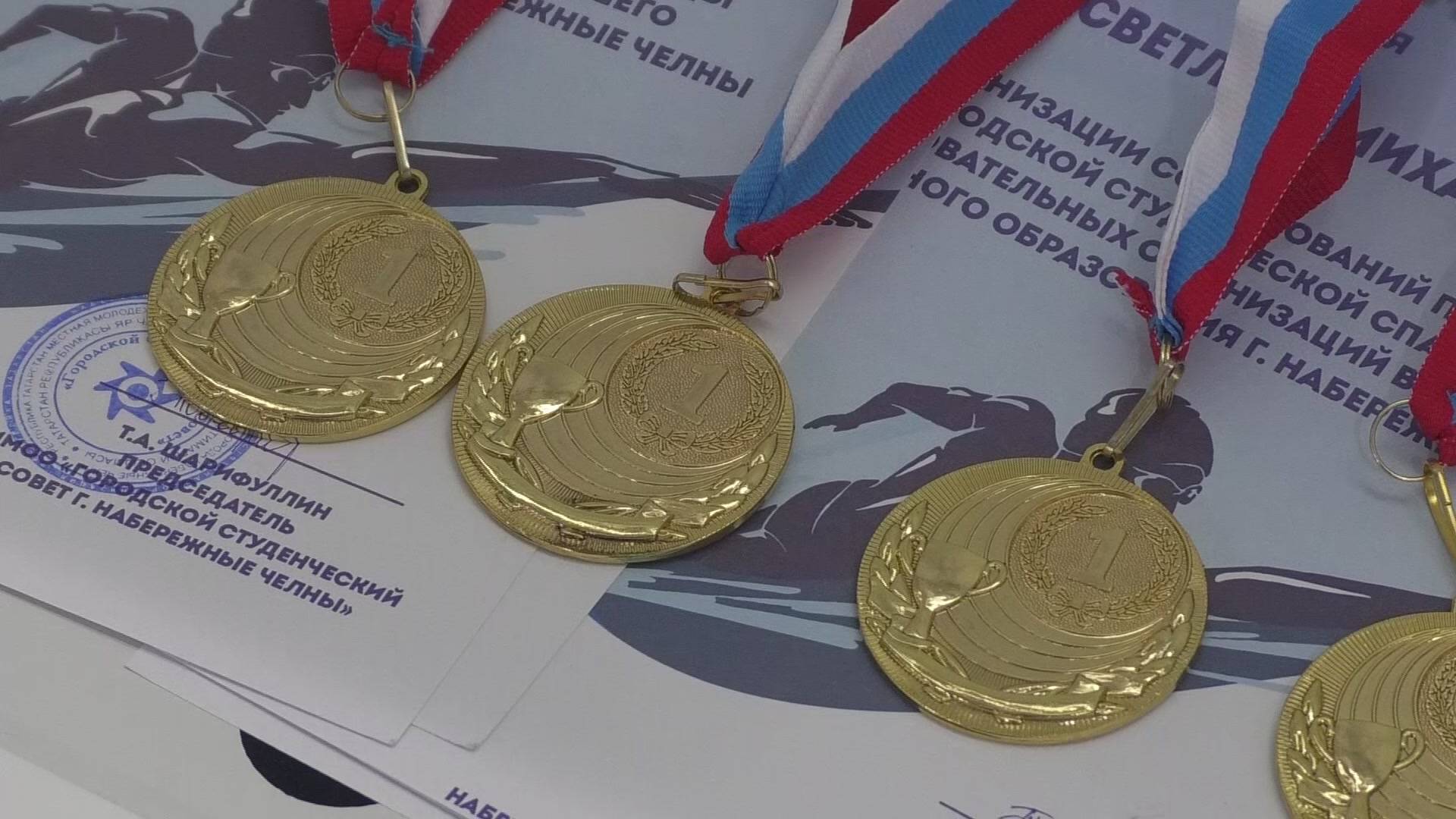 Скорость, слаженность и юношеский задор.