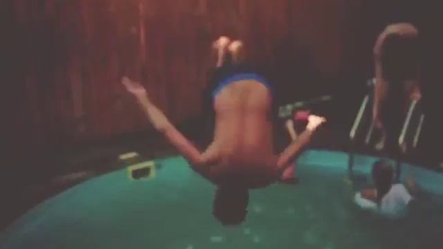 выпускной на микутке смотреть онлайн