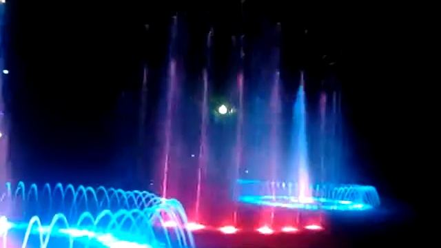 Поющий фонтан 2.mp4 смотреть онлайн