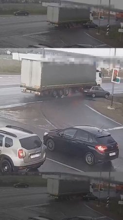 С дороги, щенок!