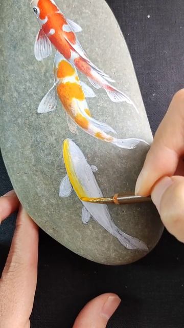 ston art fish painting Chlorite has natural water patterns and it is most suitable for painting sma