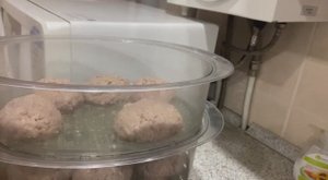 Котлеты никогда не подгорят.