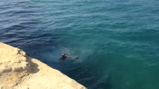 Прыжок с берега Корфу смотреть онлайн