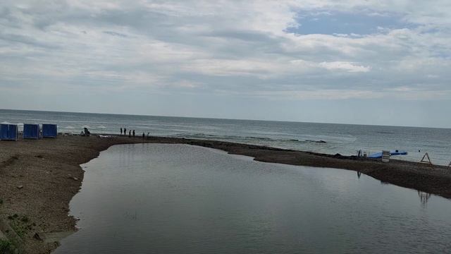 24.07.22 Насмотрелся на ужасы В Сочи, пошёл проверил что у нас... в Дивноморском. смотреть онлайн