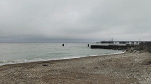 Городской пляж Туапсе. Апрель, 25