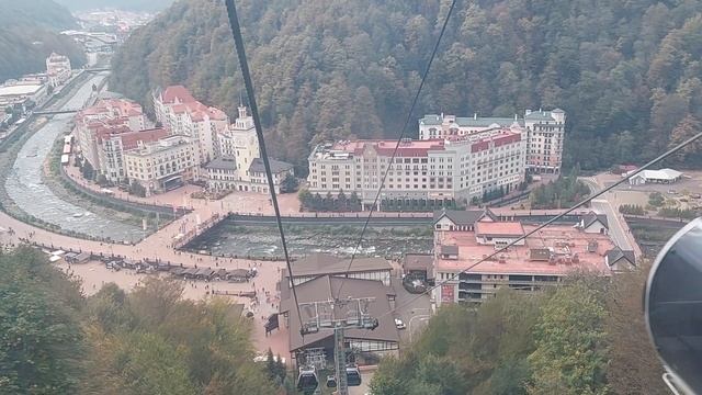 Отпуск в Сочи 2023. Курорт Роза Хутор. Спуск на канатной дороге Олимпия #2 смотреть онлайн