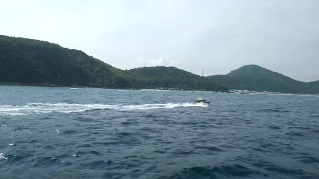 Паром Паттайя - Ко Лан (ferry Pattaya - Koh Larn) смотреть онлайн