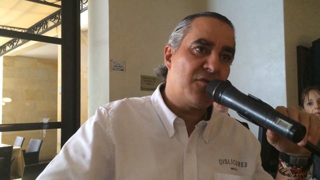 luis Fernando Valencia "El Turco" contra Ley de impuestos al vino смотреть онлайн