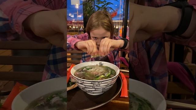 Супчик 🍜 вьетнамское кафе смотреть онлайн