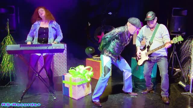 Олег Пахомов Белые лебеди /30 - Year Anniversary of The Song)/ 2020 /V4K/.mp4 смотреть онлайн