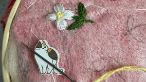 Вышиваем по вязаному изделию