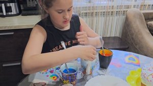 Готовимся к Светлой Пасхе / Красим яйца /