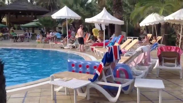 Море и бассейн Мархаба Ресорт. Тунис. Октябрь 2013 смотреть онлайн