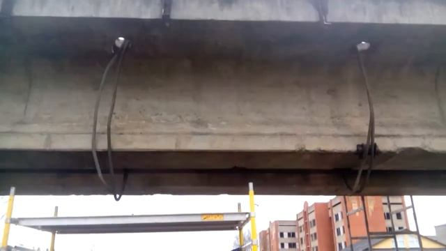 Демонтаж балок ж/д моста в городке Ливани. смотреть онлайн