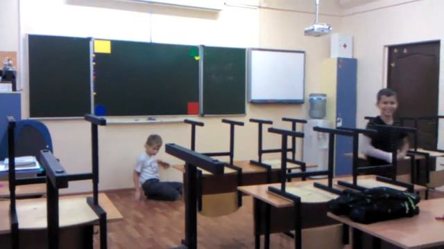 Тупой Ларин Серёжа 4 в класс школа 1747 смотреть онлайн