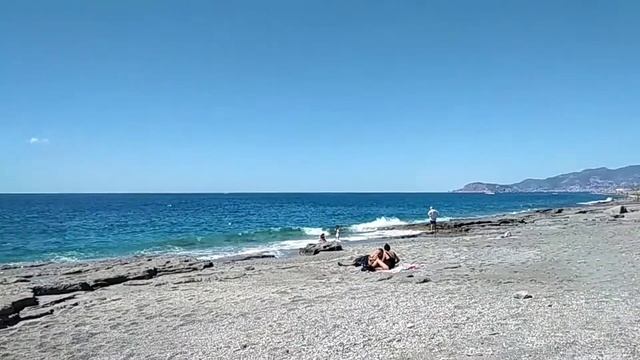 Пляж на границе Махмутлара и Карыгыджака.