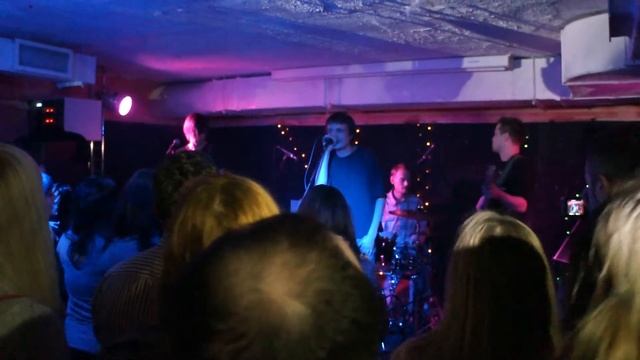 МультFильмы - Вместе с тобой (live @ Fish Fabrique Nouvelle 07.01.2011) смотреть онлайн