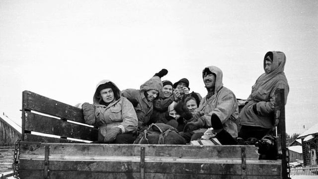 7 Предсмертных фото смотреть онлайн