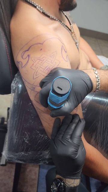 Тату латы (работа в процессе) #тату #арт #топ #мысюрги #татулаты #Юрга #трибогатыря смотреть онлайн