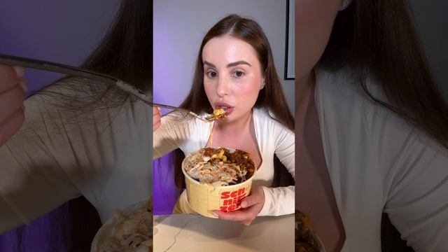 Обзор-Мукбанг на «Schnitzery Steglitz» Berlin смотреть онлайн