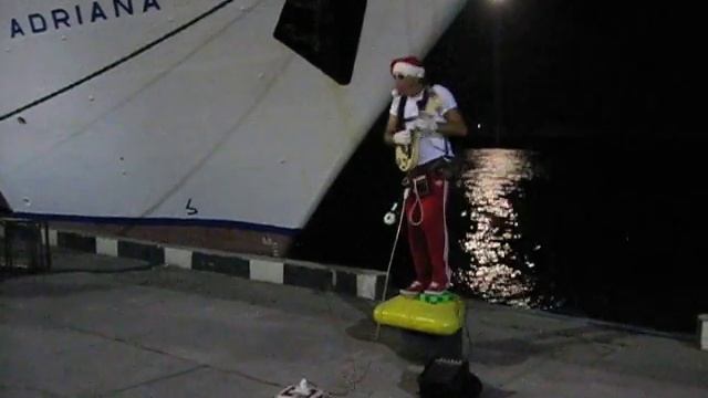 Дед Мороз в Ялте - Santa Claus in Yalta смотреть онлайн