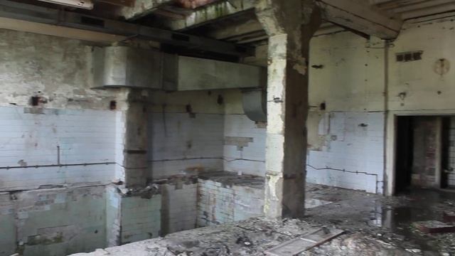 Заброшенное сооружение на химзаводе смотреть онлайн